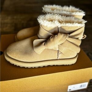 Women's Ugg Boots with Bow Detail